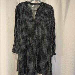 Old Navy size large Black and White Patterned Dress.